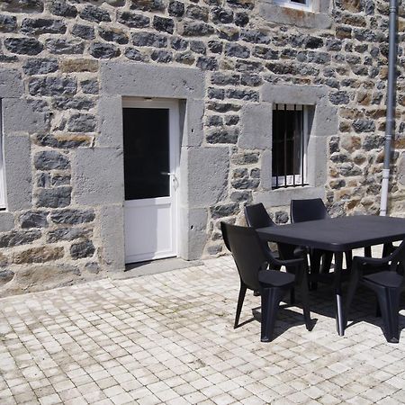 Chez Nave Au Pied Du Meygal Apartment Boussoulet Exterior photo