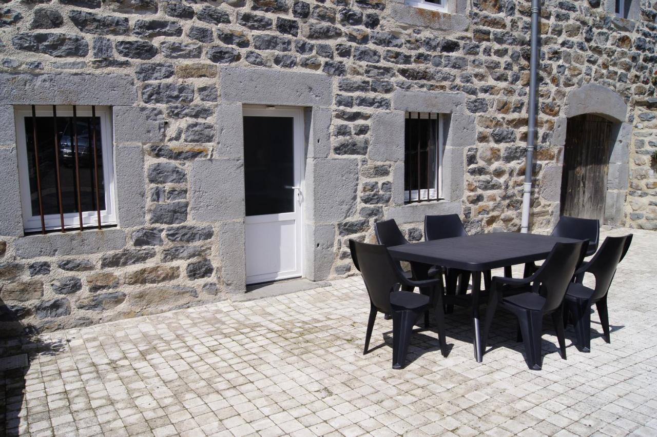 Chez Nave Au Pied Du Meygal Apartment Boussoulet Exterior photo